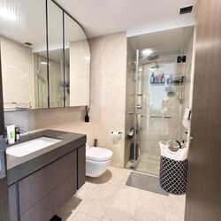 Avenue South Residence (D3), Apartment #452642061